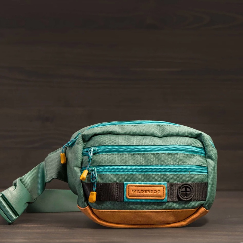 Wilder dog Utility Pack in Evergreen, NWT.